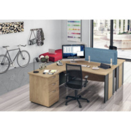 Bureau gamme Dual avec pieds panneaux