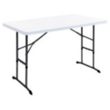 Table polyéthylène réglable pliante