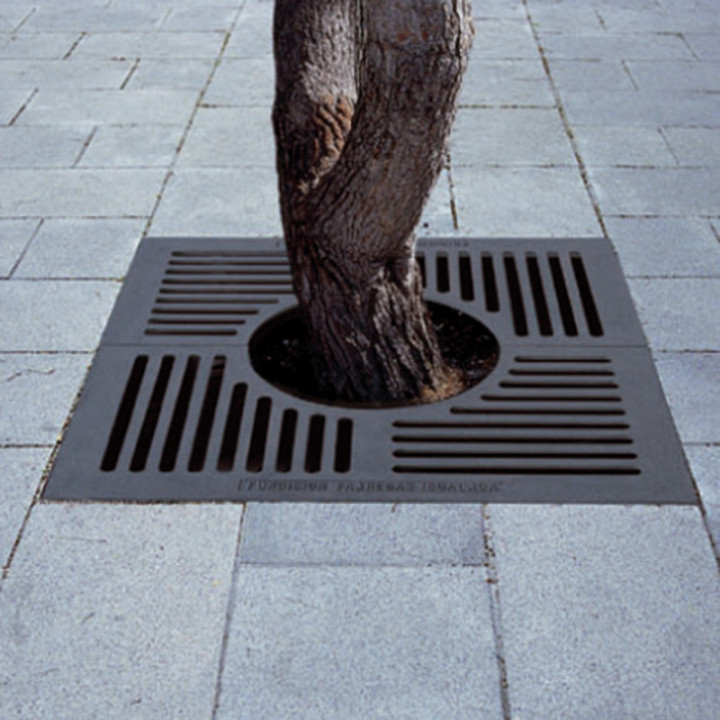 Grille d'arbre Impu