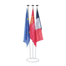 Lot (réf. 324988) // 1 pied porte-drapeaux 3 places // + 3 mâts de façade 2 m // + 1 pavillon France maille 60 x 90 cm. // + 1 p