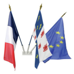 Lot pavoisement : drapeau France + U.E. + Province + 1 porte-drapeaux
