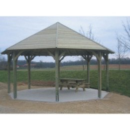 Kiosque rond toiture en Clin
