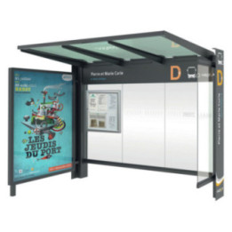 Abri avec vitrine à gauche et bardage latéral à droite