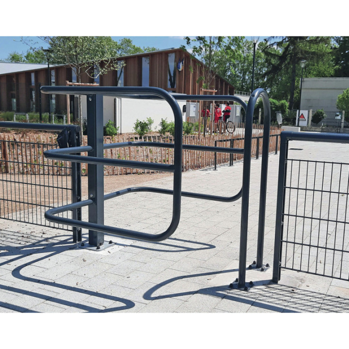 Barrière sélective acier accès PMR