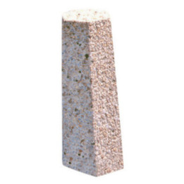 Borne béton hexagonale conique