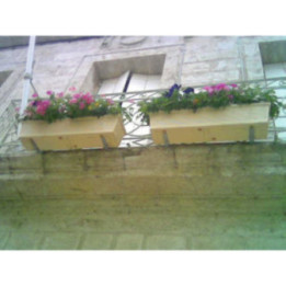 Fixations pour balconnière suspendue