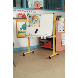 Pupitre et tableau scolaires