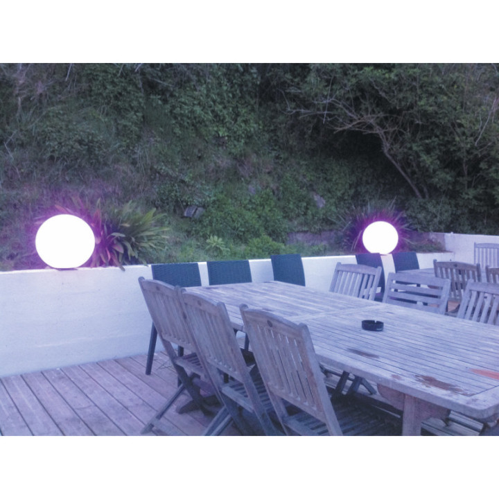 Sphère lumineuse pour extérieur