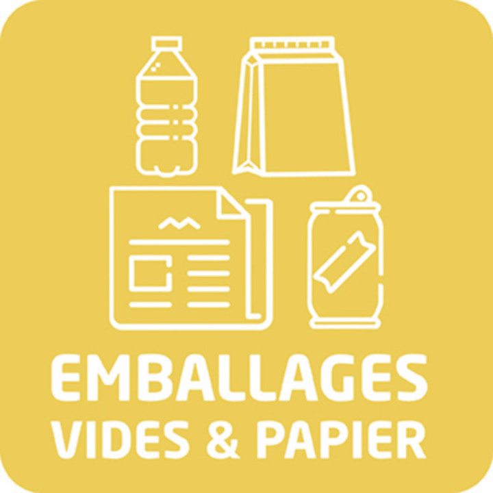 Emballages vides et papier
