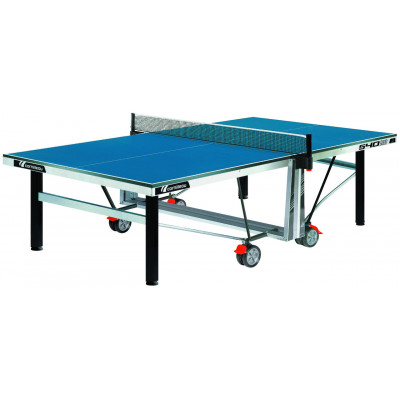 Table ping-pong intérieure...